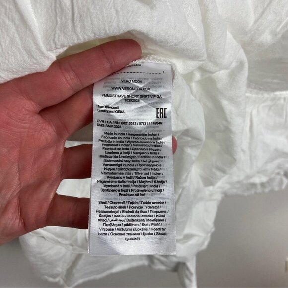 NEW Vero Moda White Mini Skirt Must Have Size Small Minimalist Summer Beach Boho - Picture 6 of 12